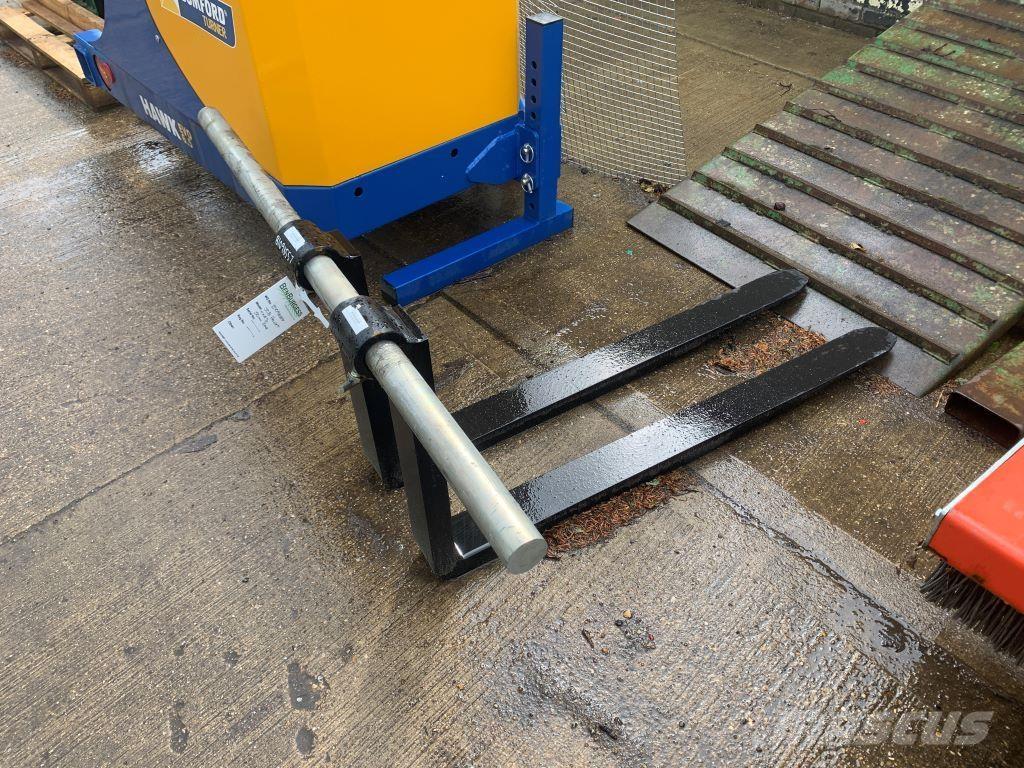  ATTACHMENTS Teleskopiniai krautuvai žemės ūkiui