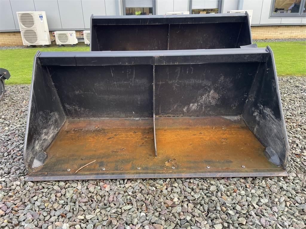F.c.walker 1.5M3 Kaušai