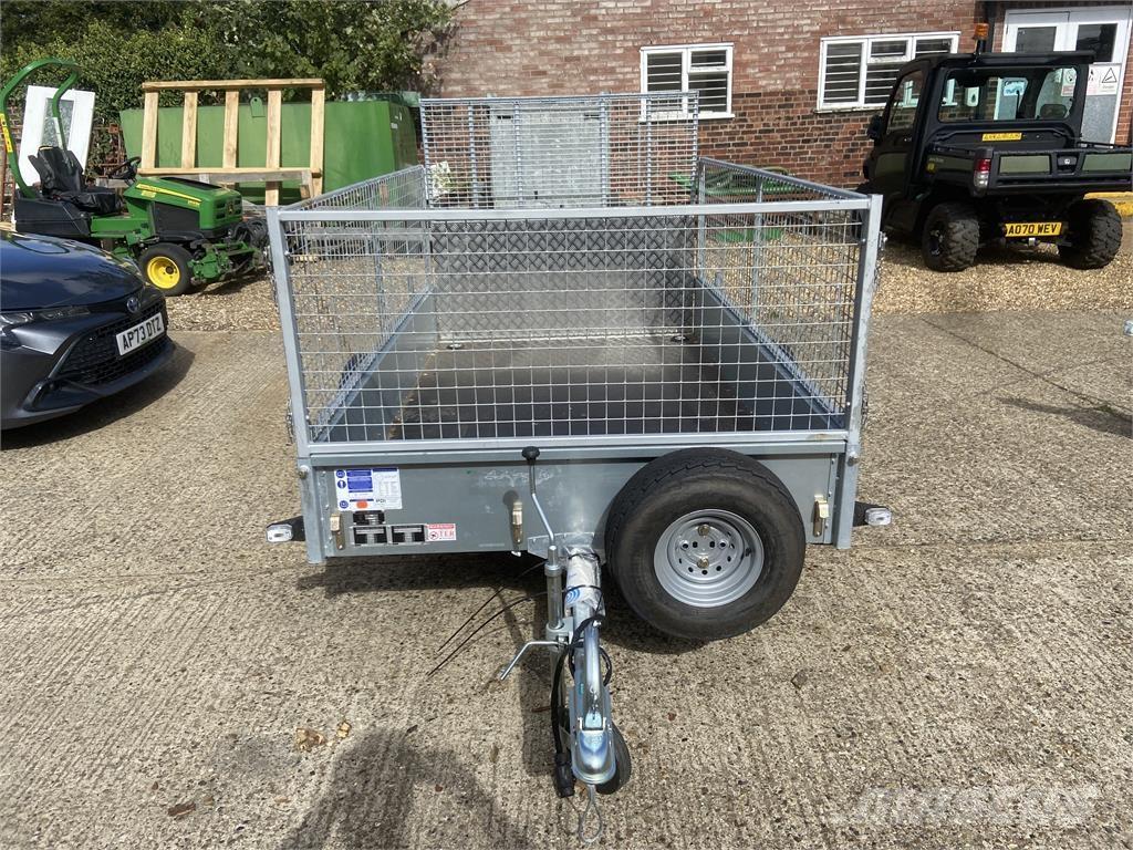 Ifor Williams P8E Bendrosios paskirties priekabos