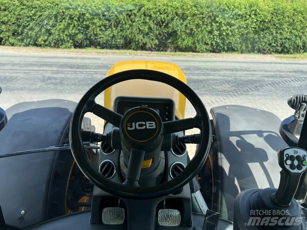 JCB 4220 FASTRAC Traktoriai