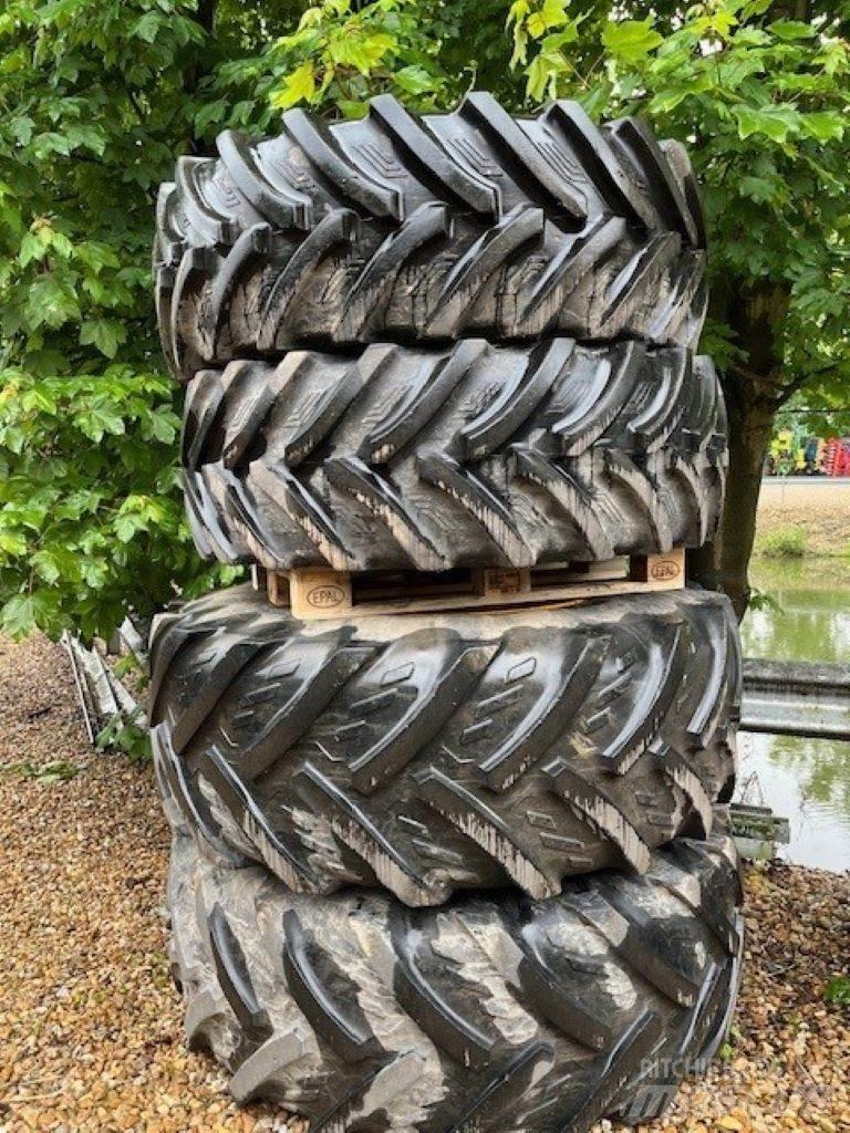 JCB WHEELS Padangos, ratai ir ratlankiai