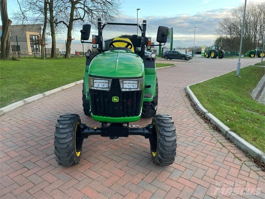 John Deere 2038R Naudoti kompaktiški traktoriai