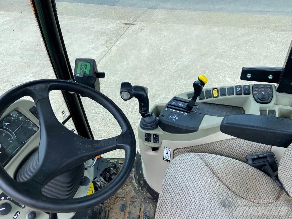 John Deere 3046R Naudoti kompaktiški traktoriai
