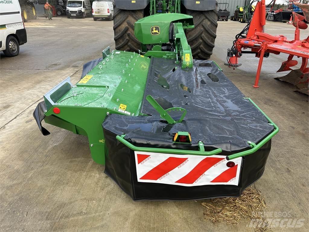 John Deere 331 Formuojančios žoliapjovės