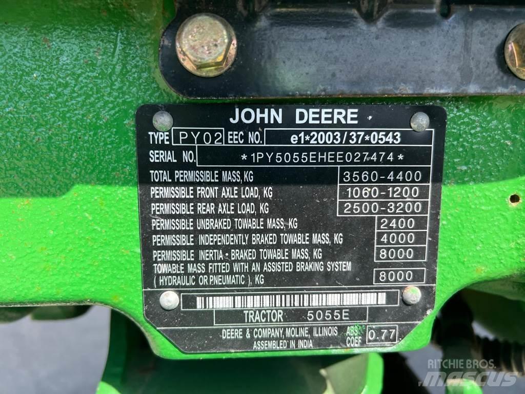 John Deere 5055E Traktoriai