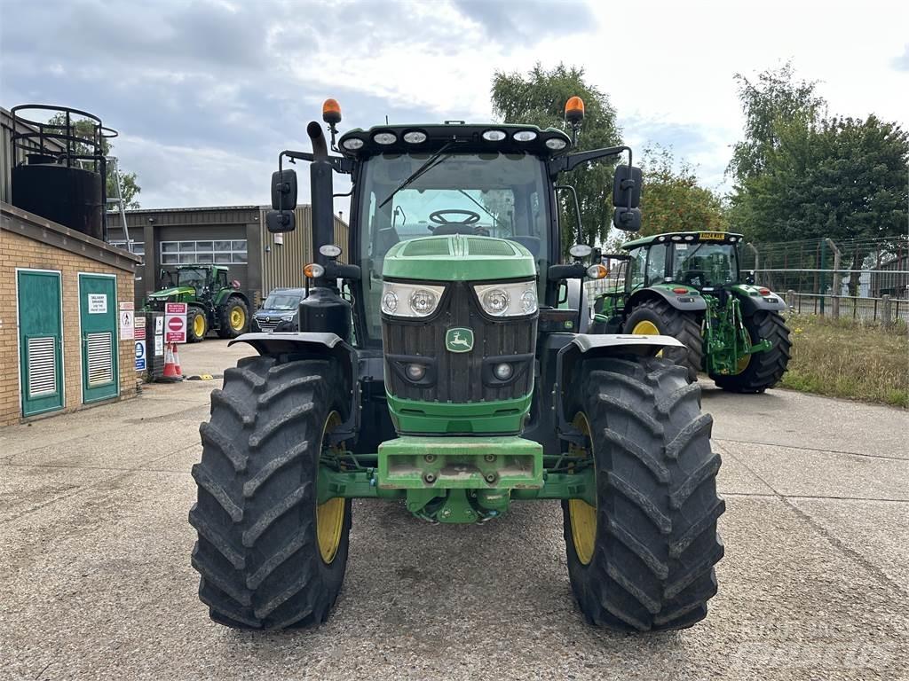 John Deere 6155R Traktoriai