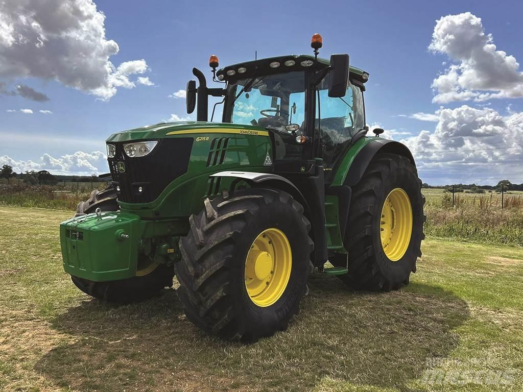 John Deere 6215R Traktoriai