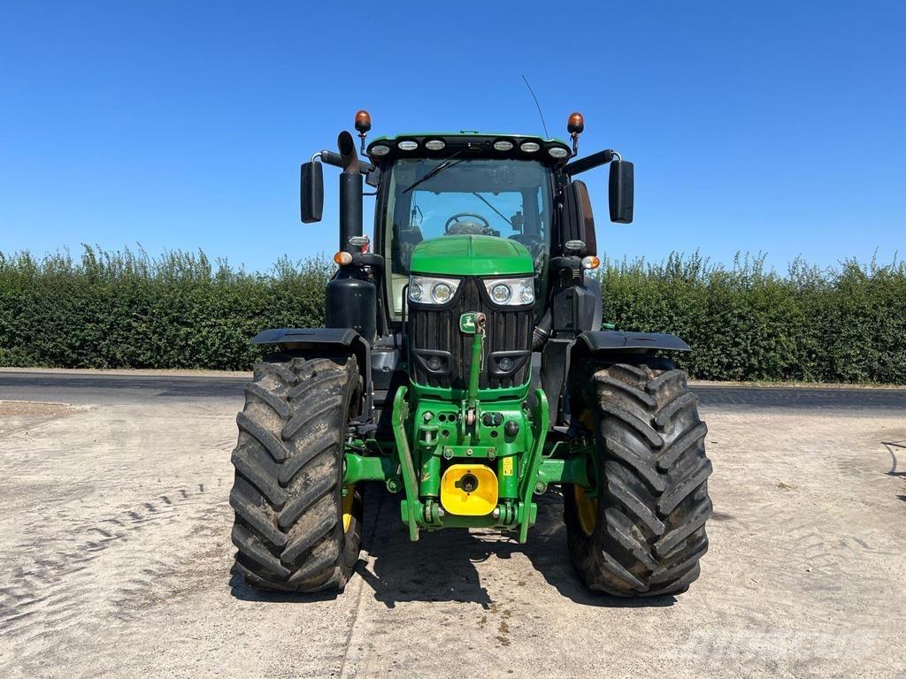 John Deere 6250R Traktoriai