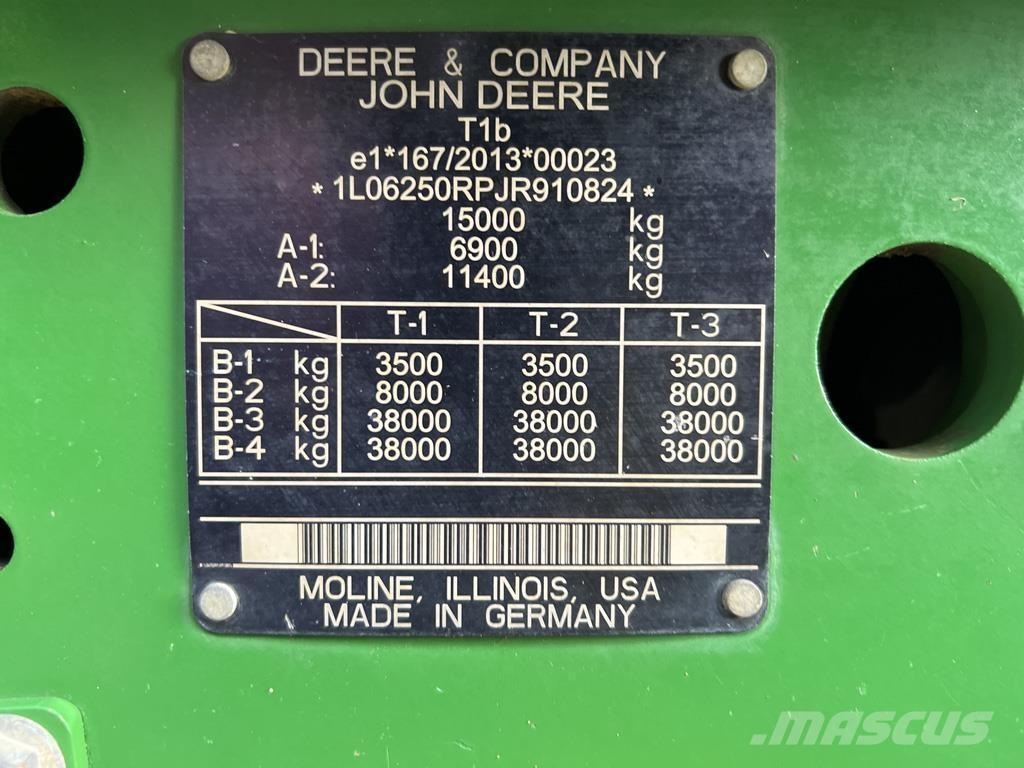 John Deere 6250R Traktoriai