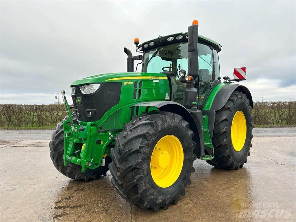 John Deere 6250R Traktoriai