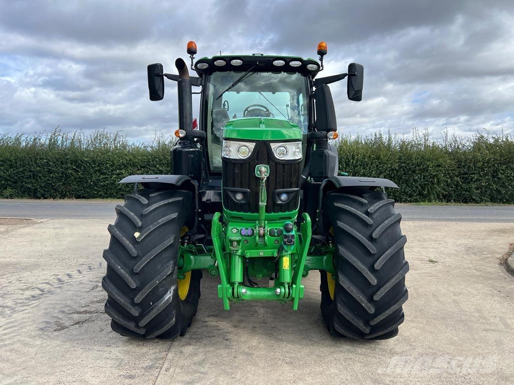 John Deere 6250R Traktoriai