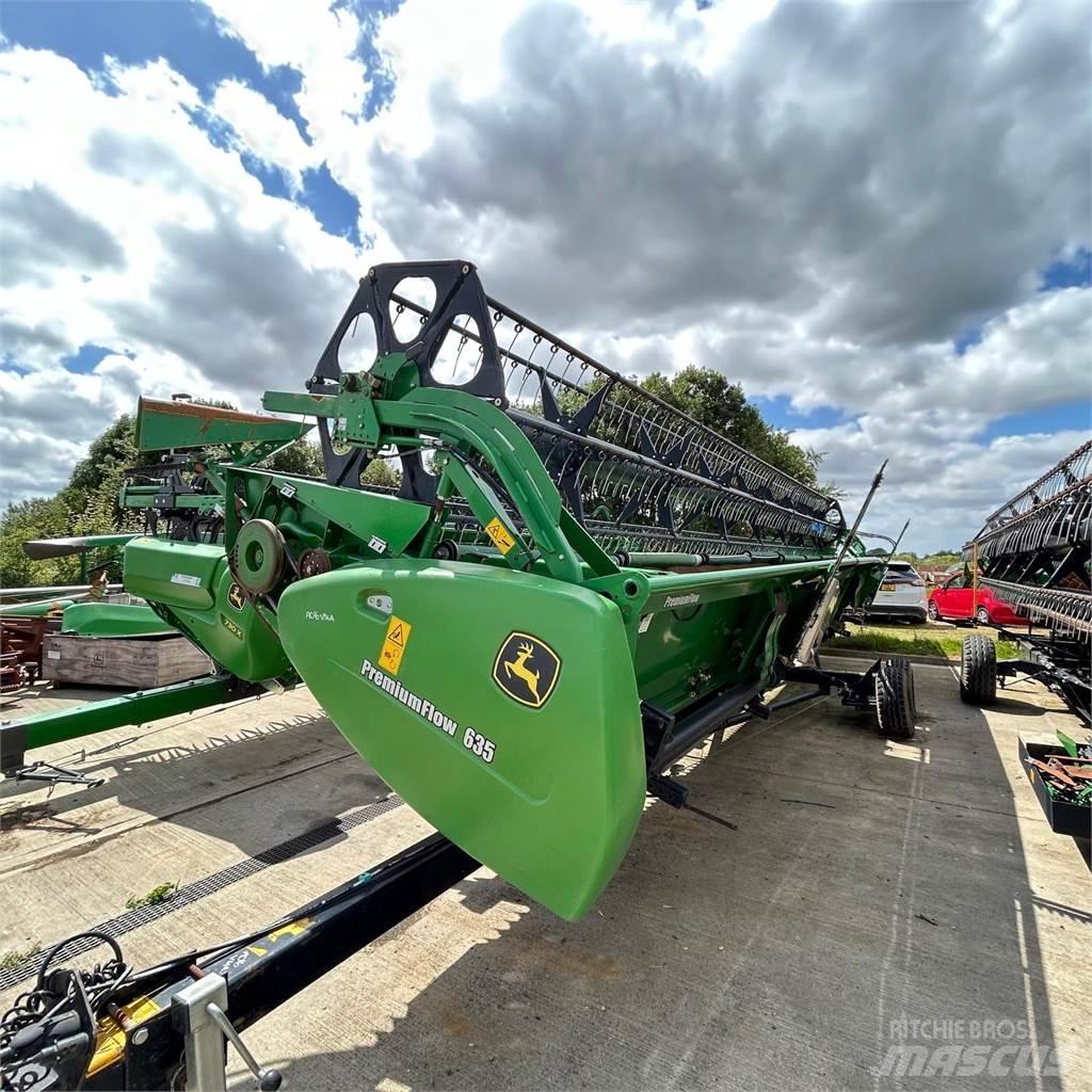 John Deere 635PF Derliaus nuėmimo kombainai