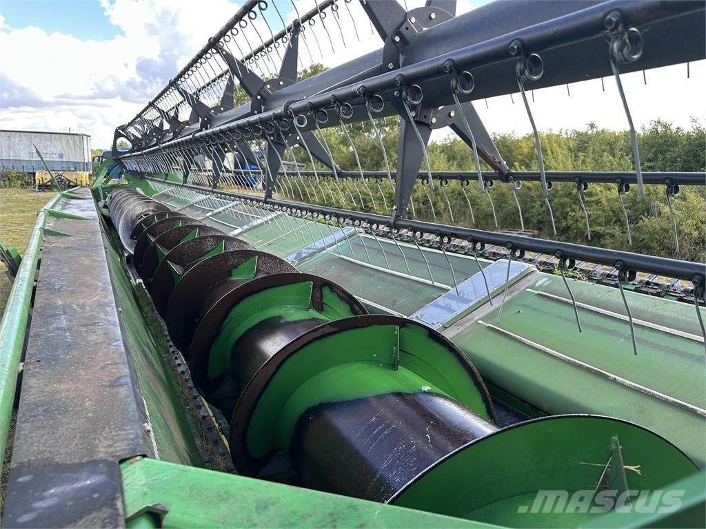 John Deere 635PF Derliaus nuėmimo kombainai