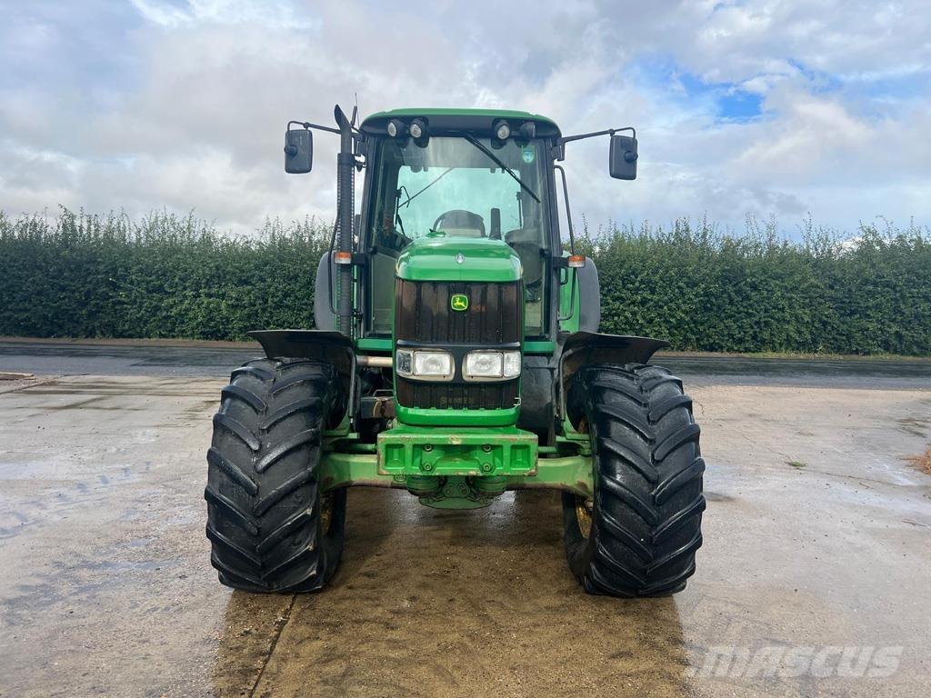 John Deere 6620 Traktoriai