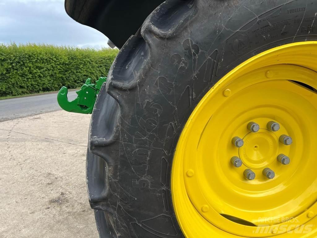 John Deere 6R120 Traktoriai