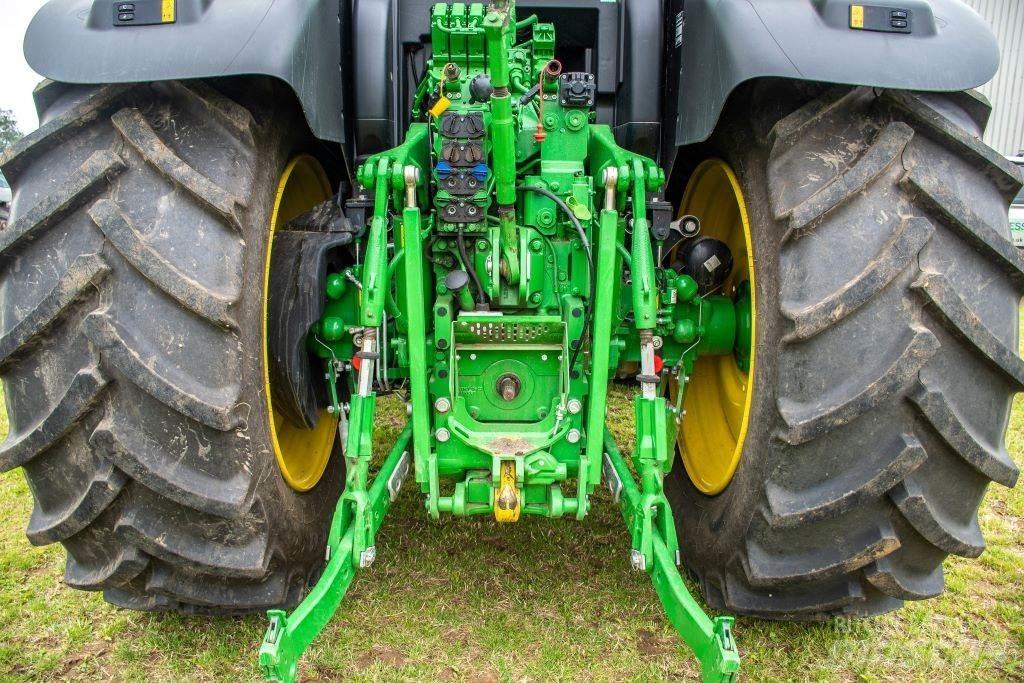 John Deere 6R155 Traktoriai