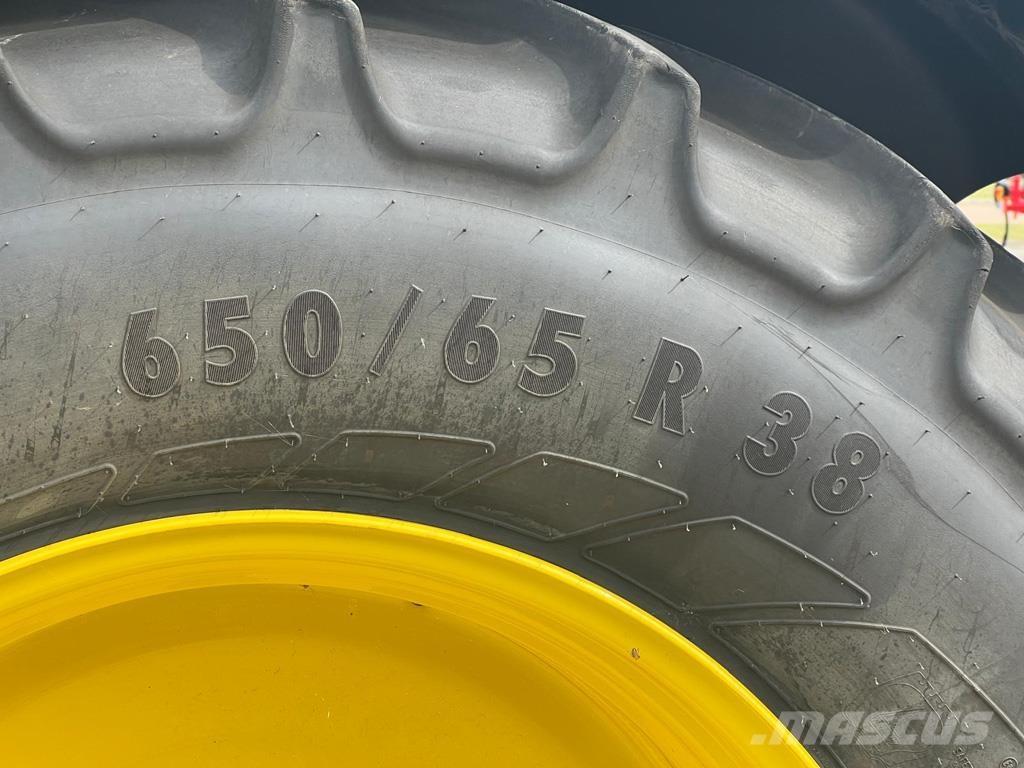 John Deere 6R185 Traktoriai