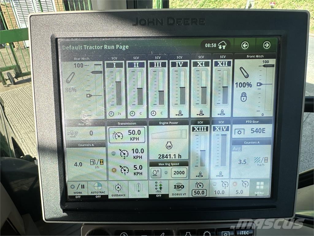 John Deere 6R215 Traktoriai