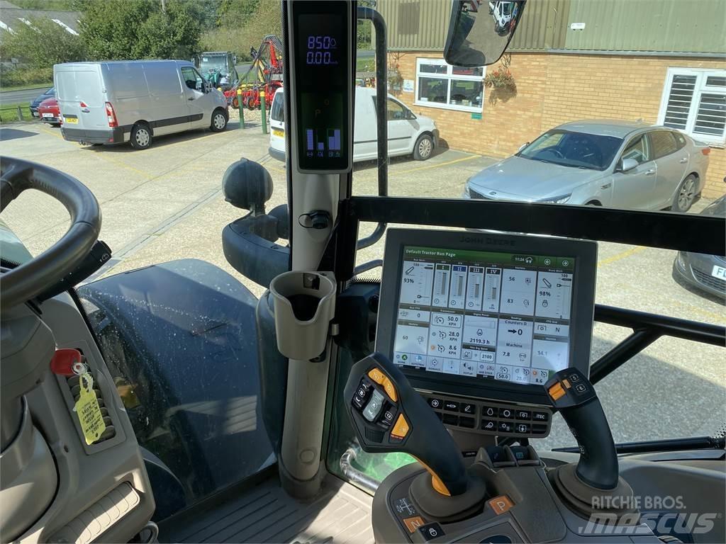 John Deere 6R250 Traktoriai