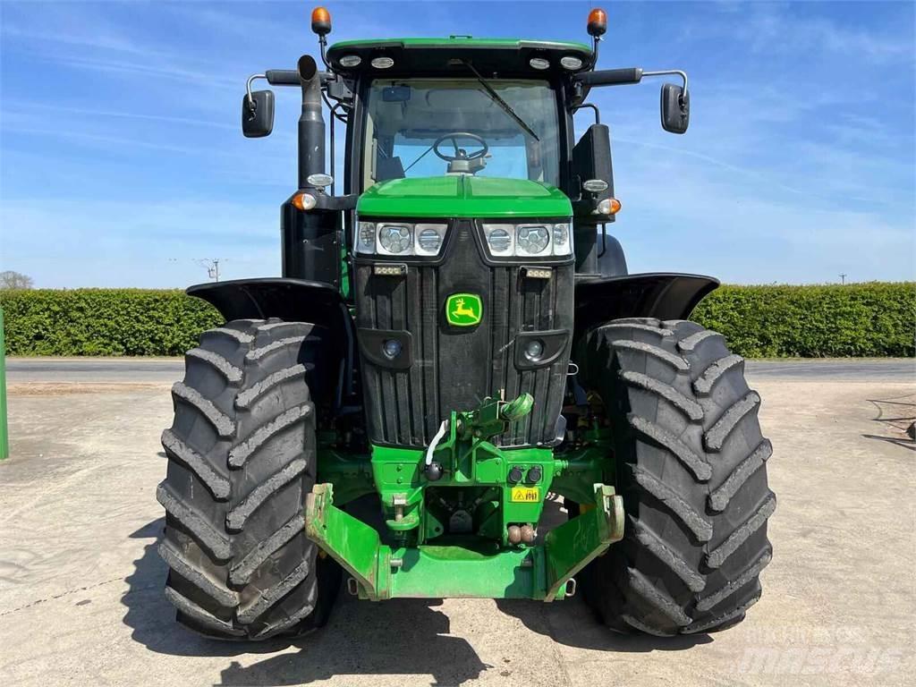 John Deere 7310R Traktoriai