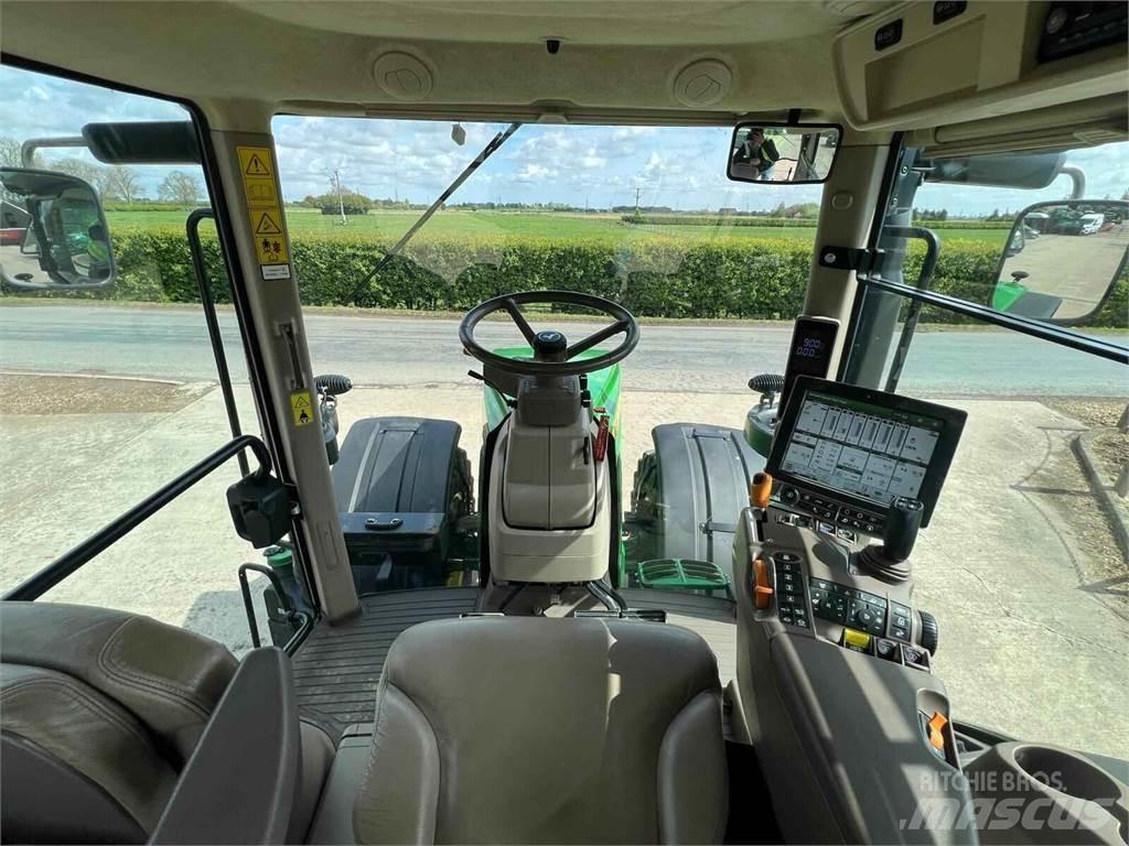 John Deere 7310R Traktoriai