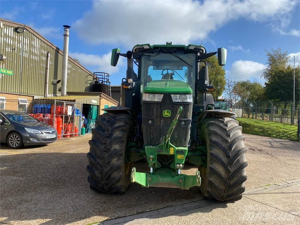 John Deere 7R310 Traktoriai