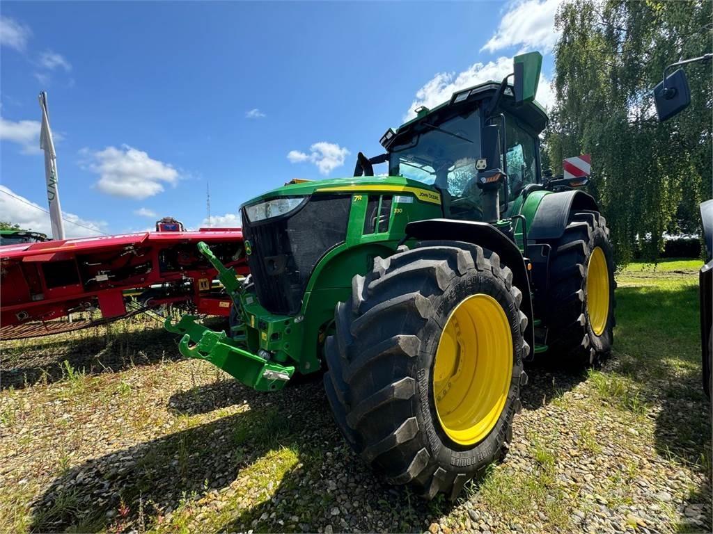 John Deere 7R330 Traktoriai