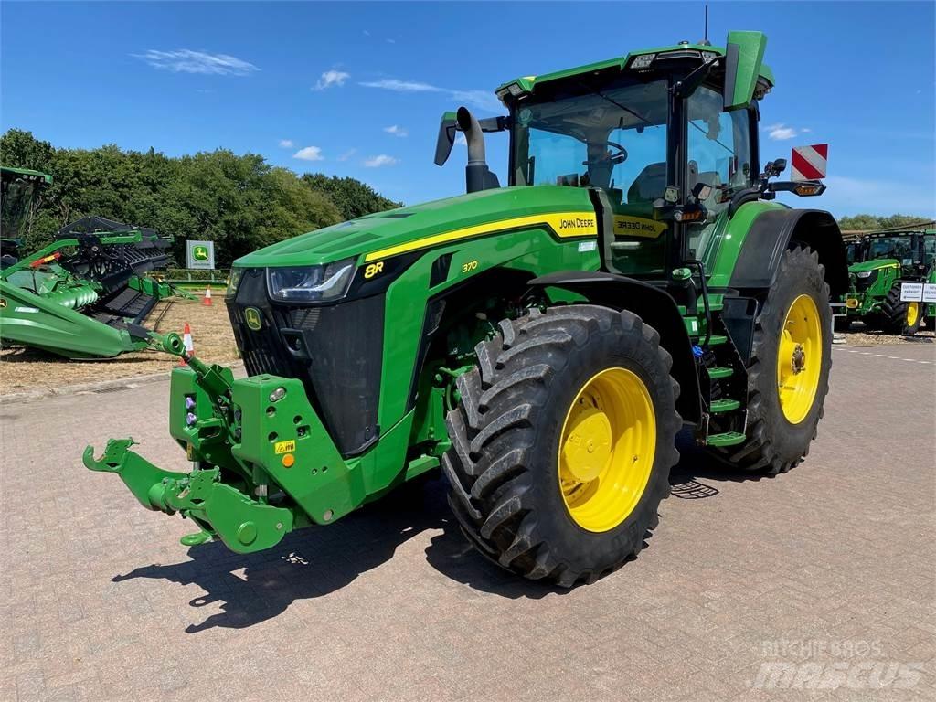 John Deere 8R370 Traktoriai