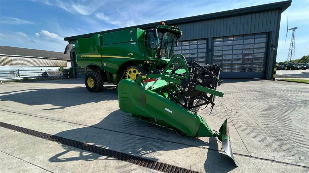 John Deere S780 Derliaus nuėmimo kombainai