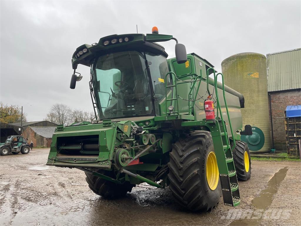 John Deere T550 Derliaus nuėmimo kombainai