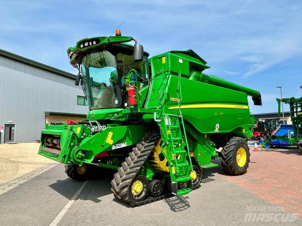 John Deere T670 Derliaus nuėmimo kombainai