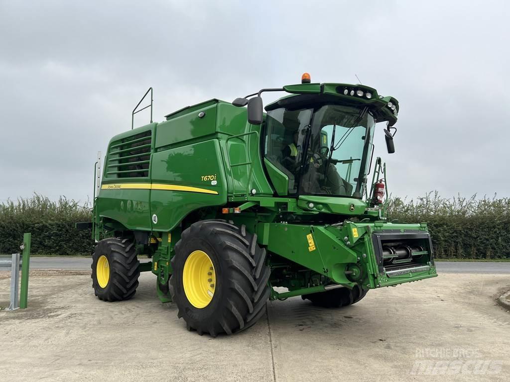 John Deere T670I Derliaus nuėmimo kombainai