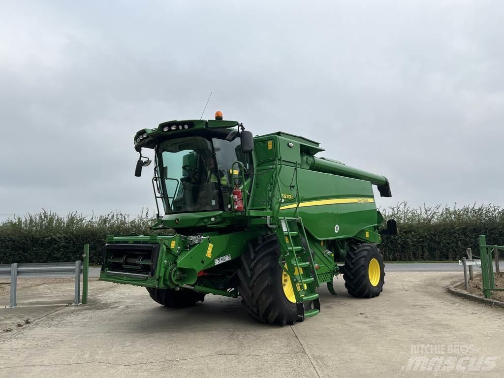 John Deere T670I Derliaus nuėmimo kombainai