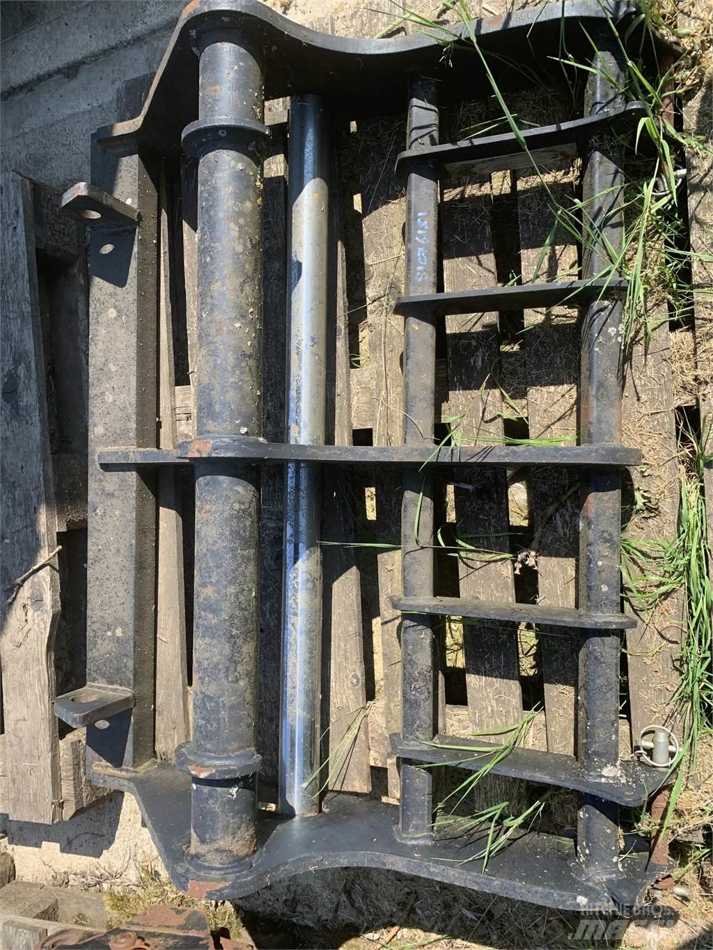Manitou HEADSTOCK Teleskopiniai krautuvai žemės ūkiui
