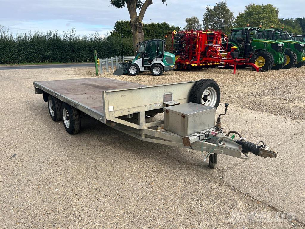 RICHARDSON  Mėšlo barstytuvai