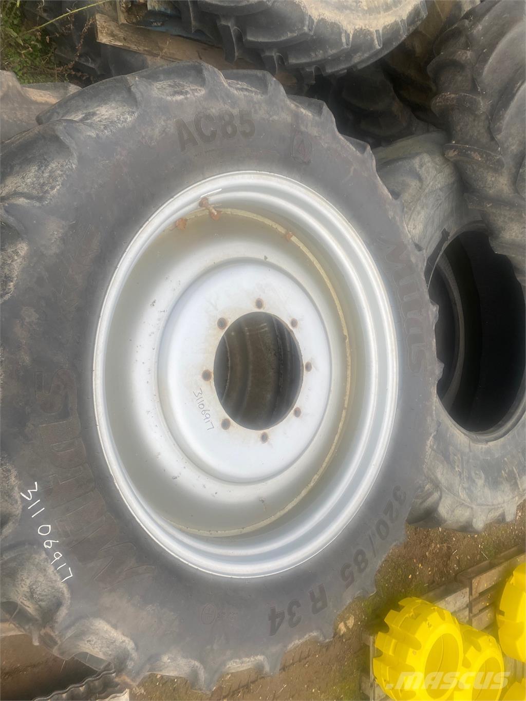  ROW CROP Padangos, ratai ir ratlankiai