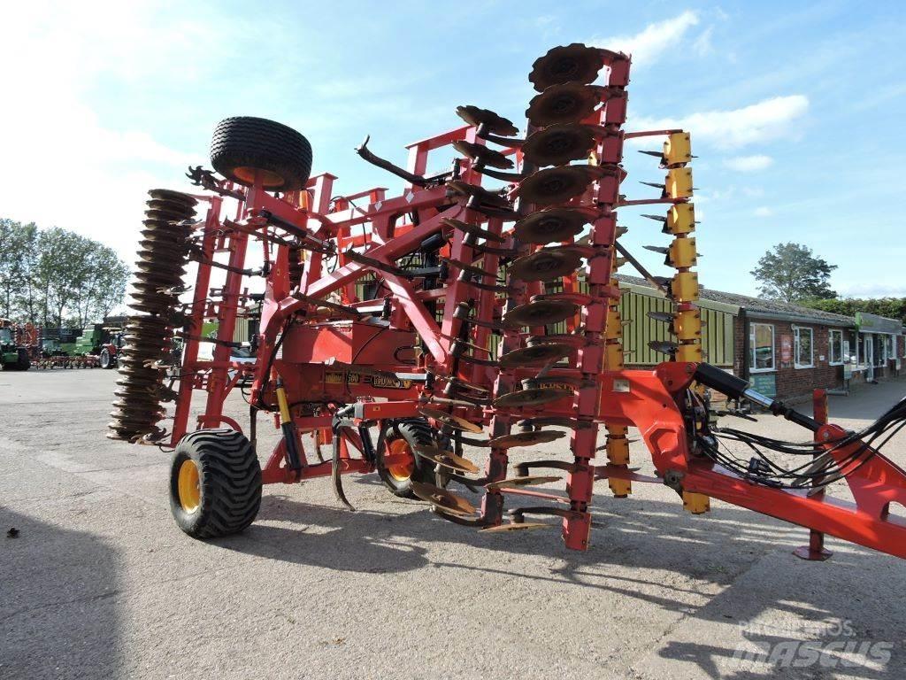 Väderstad TD600 Kultivatoriai