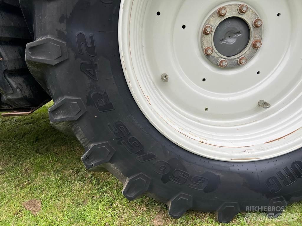 Valtra T234 Traktoriai
