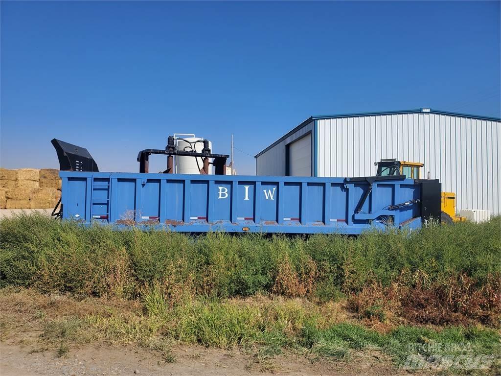  BIW 30' Kitos priekabos