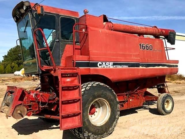 Case IH 1660 Derliaus nuėmimo kombainai
