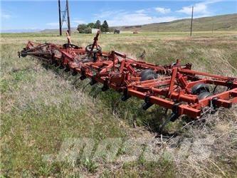 Case IH 4300 Sunkiosios lauko akėčios