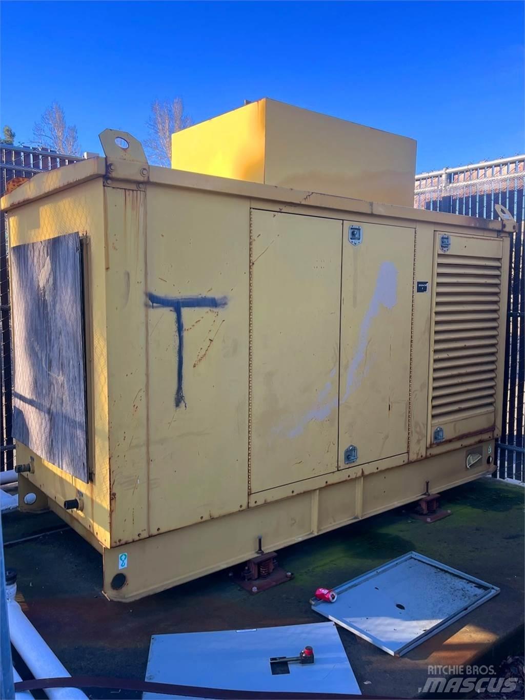 CAT 400 KW Statyba - Kita