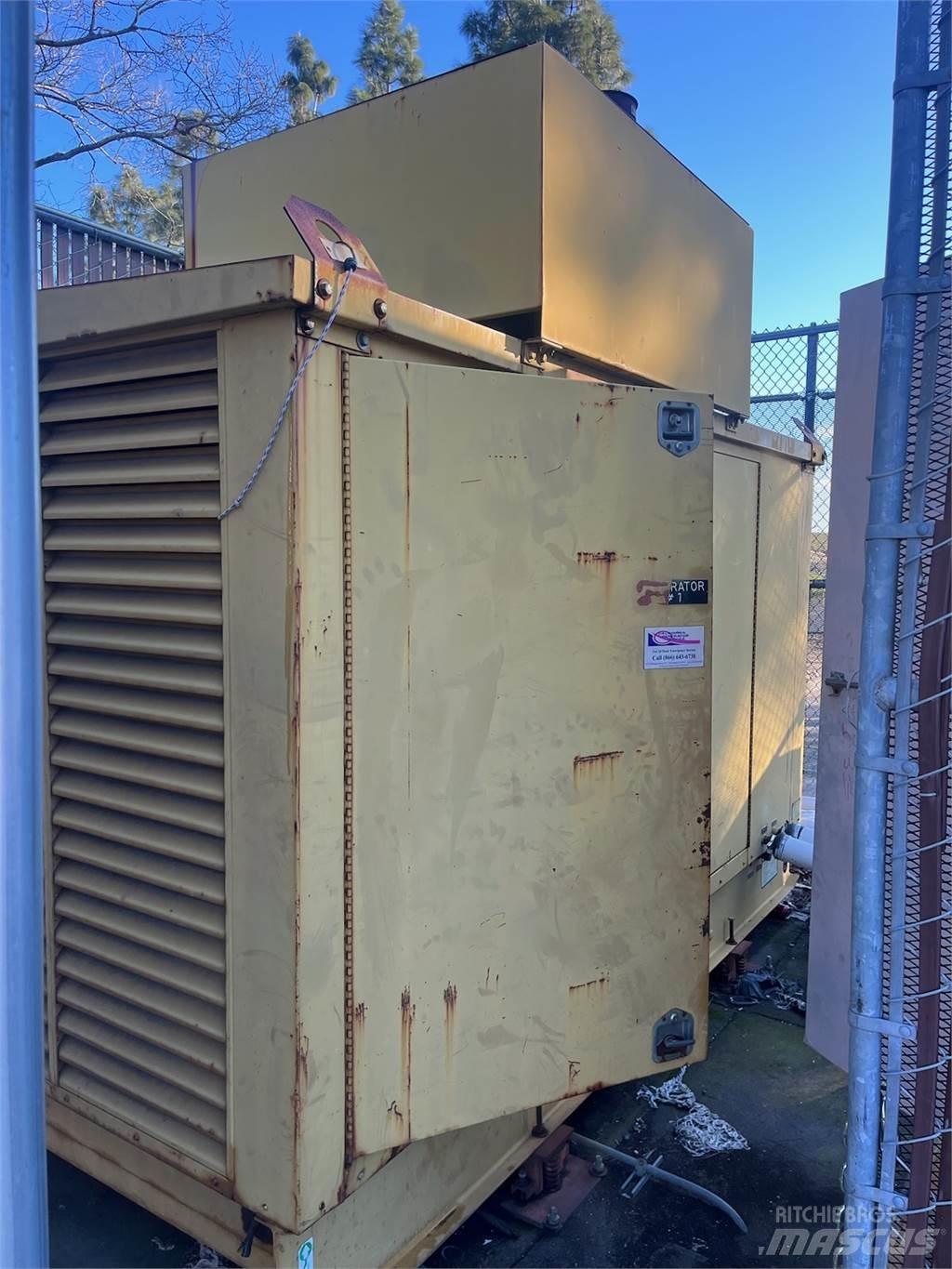 CAT 400 KW Statyba - Kita