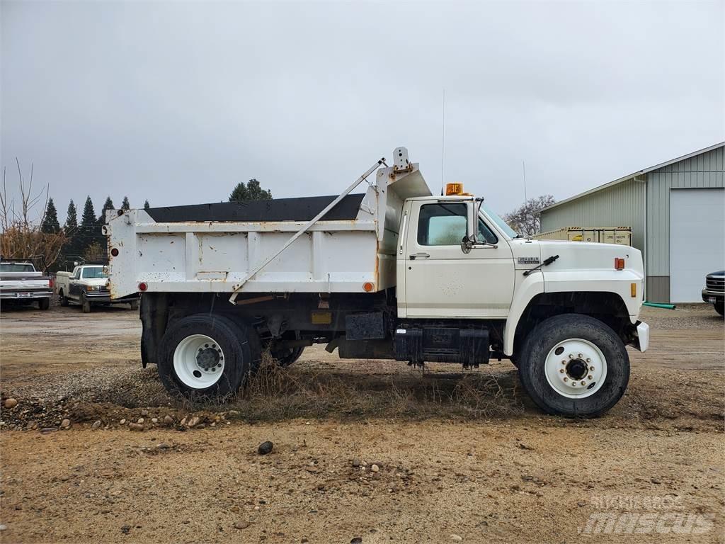 Ford F800 Kita