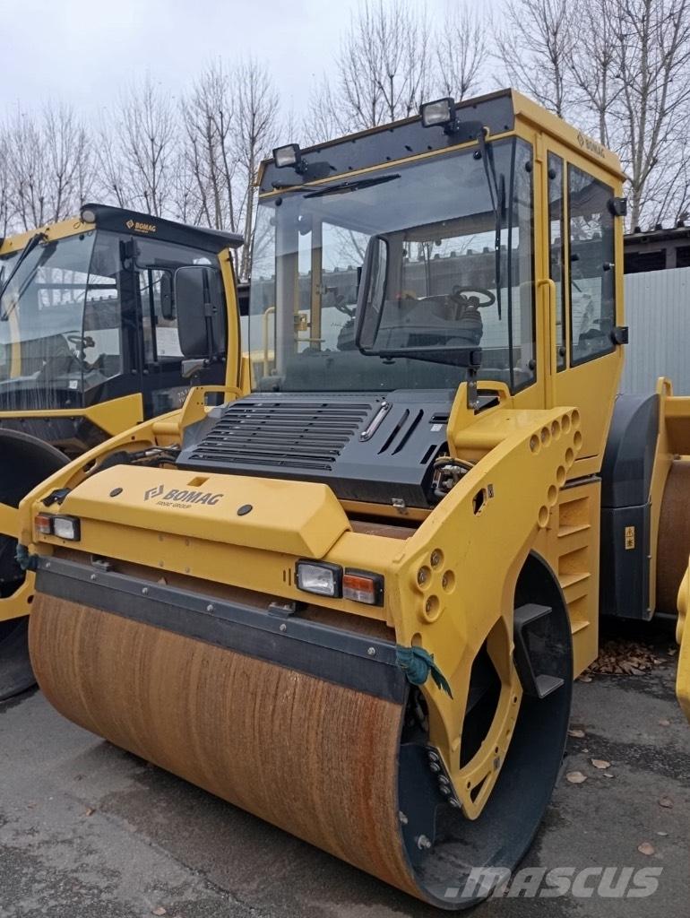 Bomag BW 203 AD-4 Porinių būgnų volai