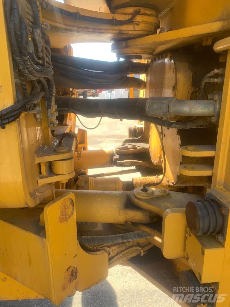 Volvo L330C Naudoti ratiniai krautuvai