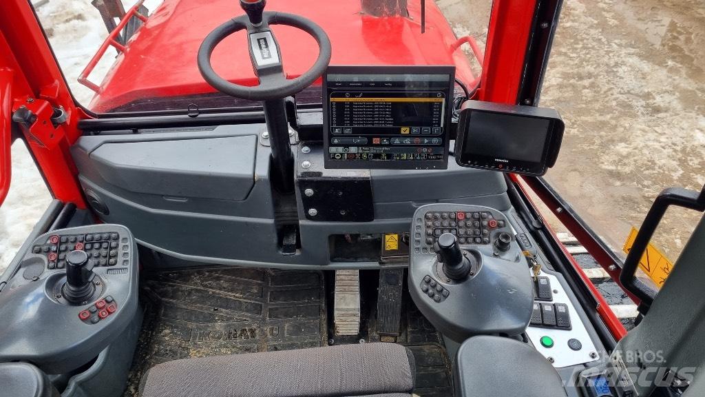 Komatsu 895 Naudoti miškovežiai (Forvarderiai)