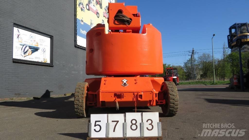 JLG E400AJPN Alkūniniai keltuvai