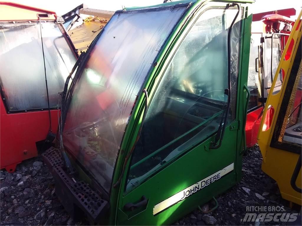 John Deere 1070d Kabinos ir salonai