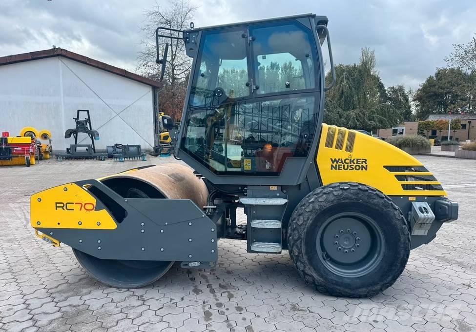 Wacker Neuson RC 70 Kiti volai